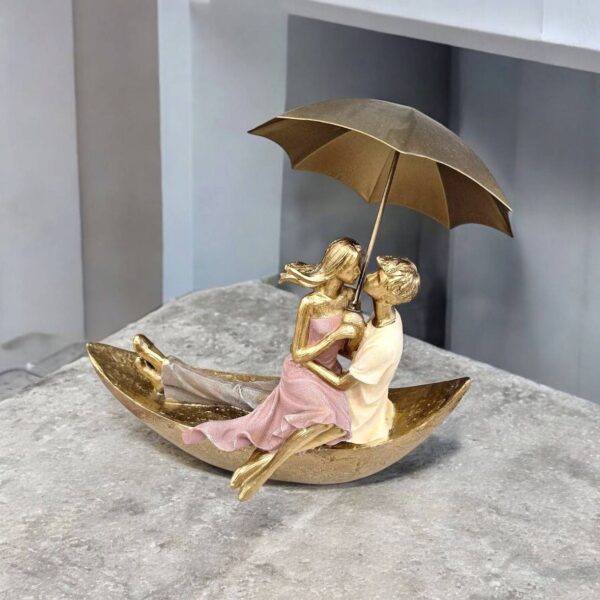 dekorativna figura par, dekorativna figura, dekorativne figure, figura od polirezina, dekoracija, dekoracija za kuću