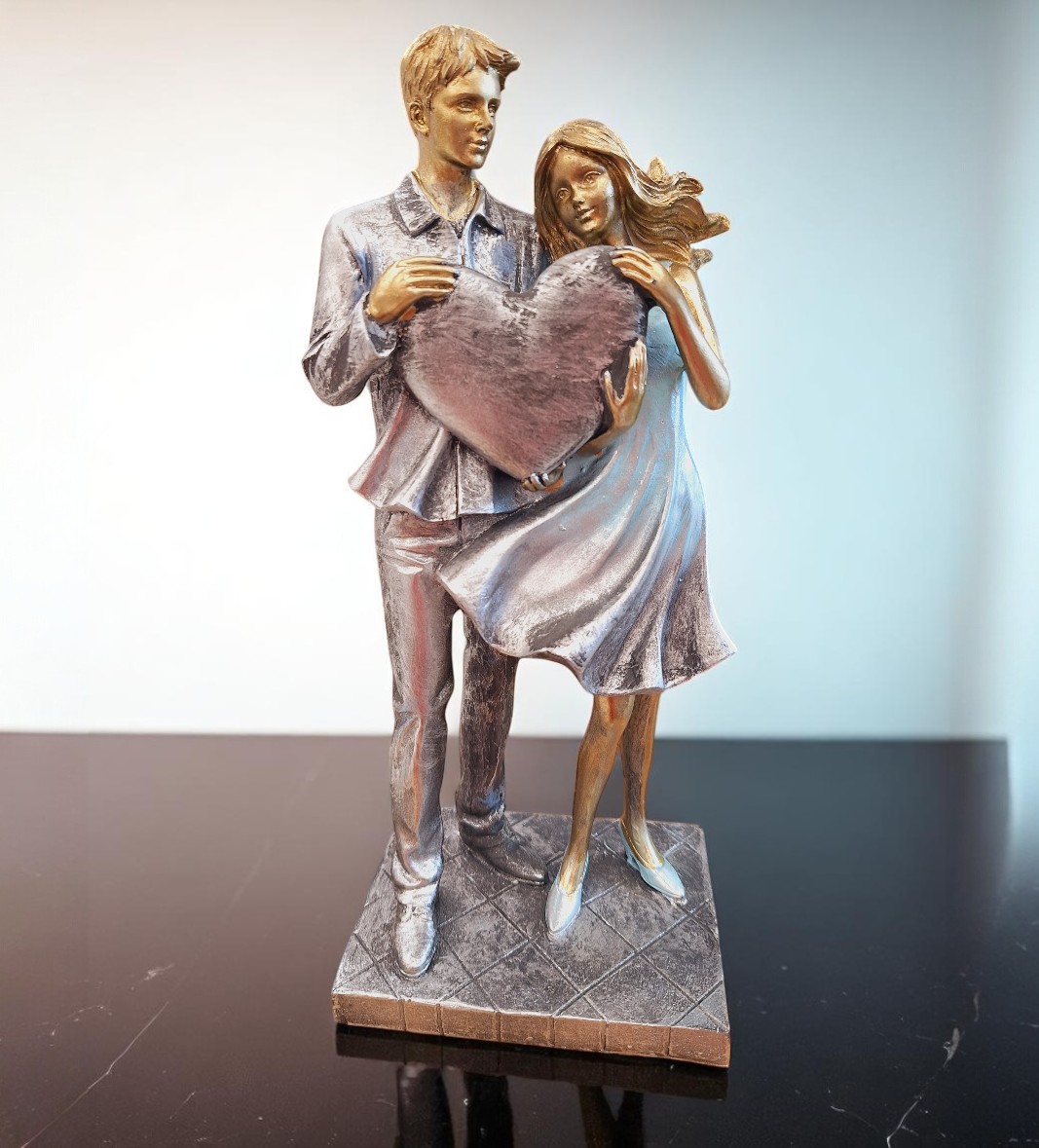 dekorativna figura par, dekorativna figura, dekorativne figure, figura od polirezina, dekoracija, dekoracija za kuću