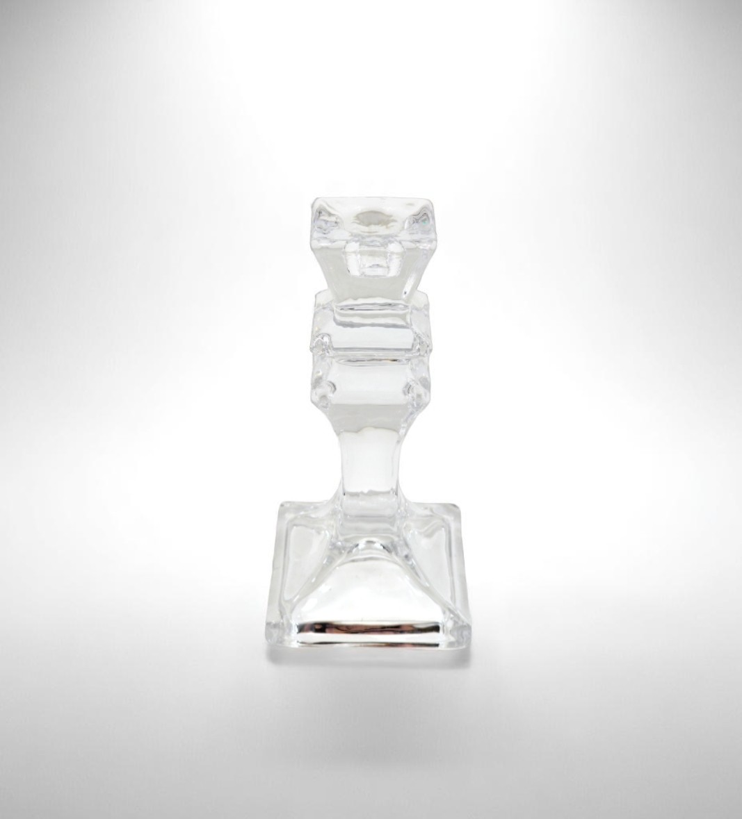 svećnjak, stakleni svećnjak, svećnjak visine 15.5 cm