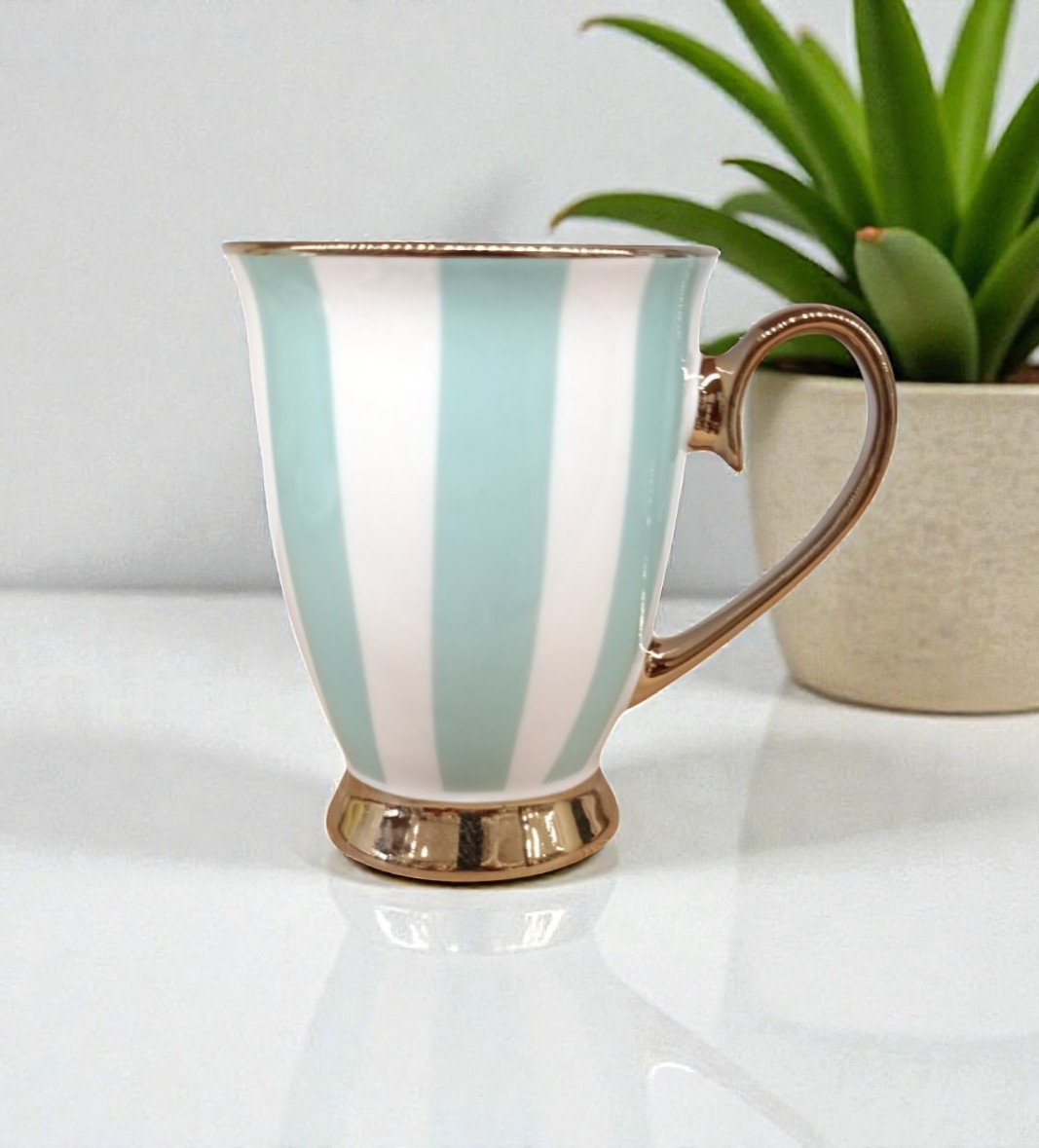 PORCELAN ŠOLJA 20122