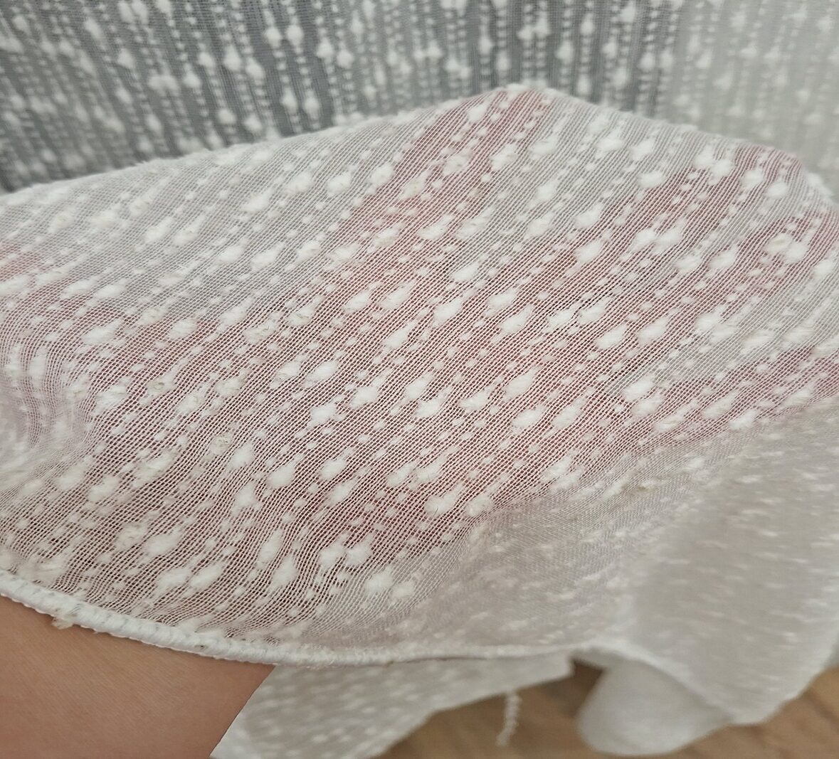 zavese, jeftine zavese, zavese na metar, zavese za dnevnu sobu, elegantne zavese