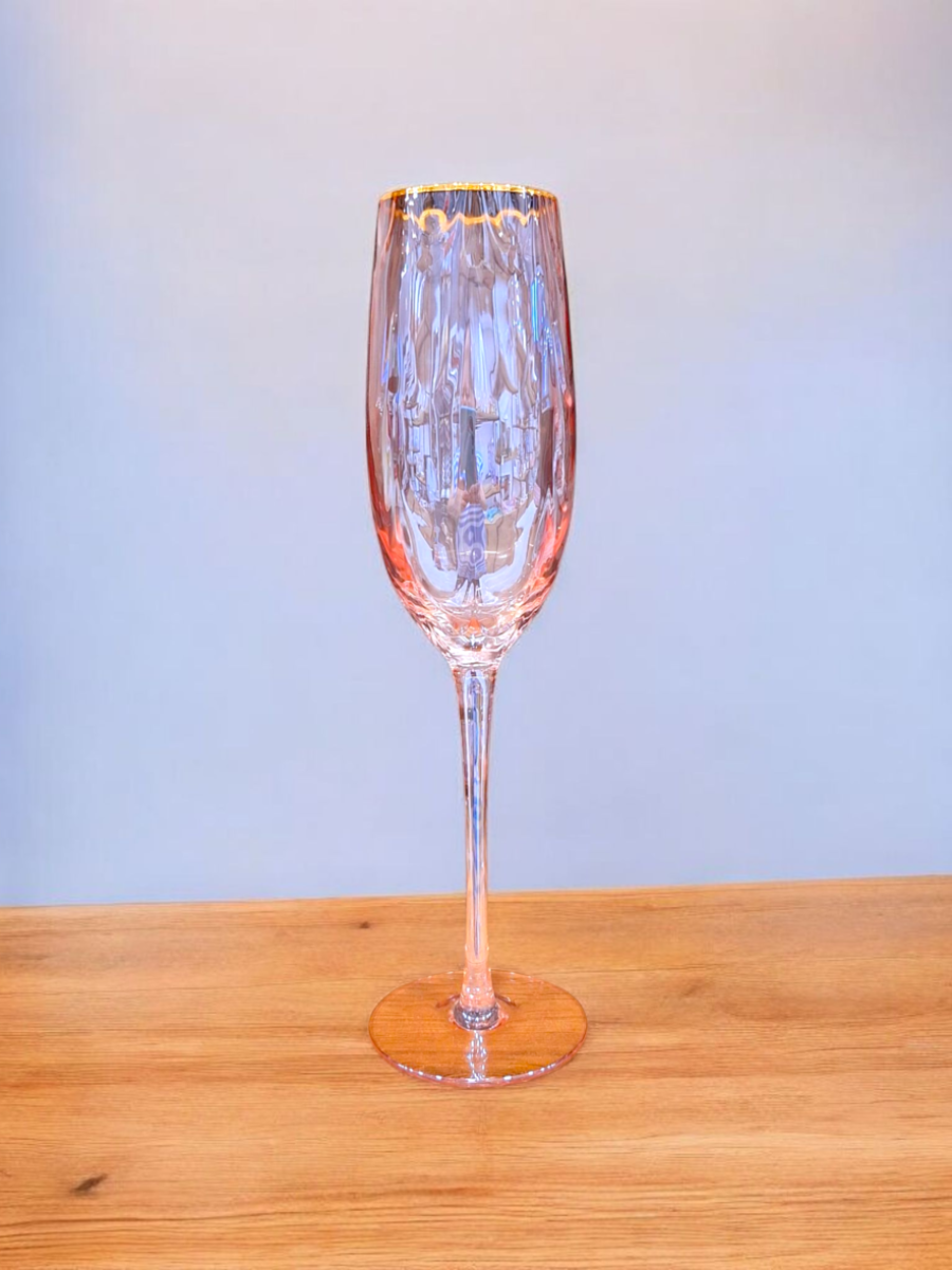 čaše za šampanjac, roze čaše za šampanjac,elegantne čaše, neobične čaše