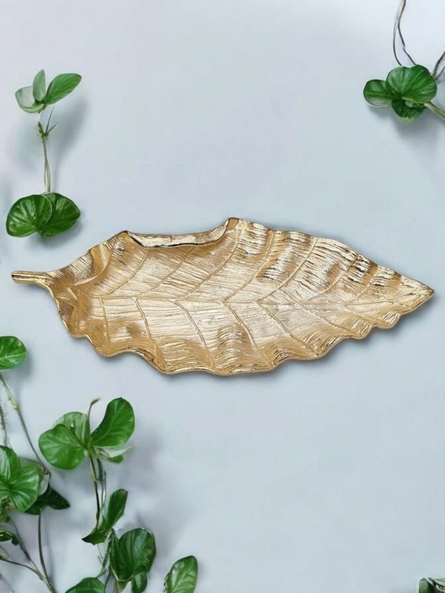 dekoracije, dekoracije za kuću, činije, posude, ukrasne činije, list, vaza, zlatne činije