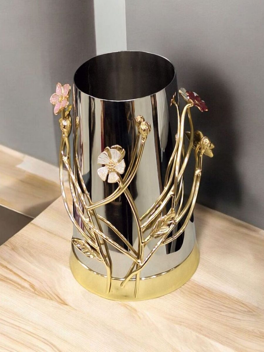 Vaza, vazna, vaze, vazne, metalne vaze, elegantne vaze, unikatne vaze