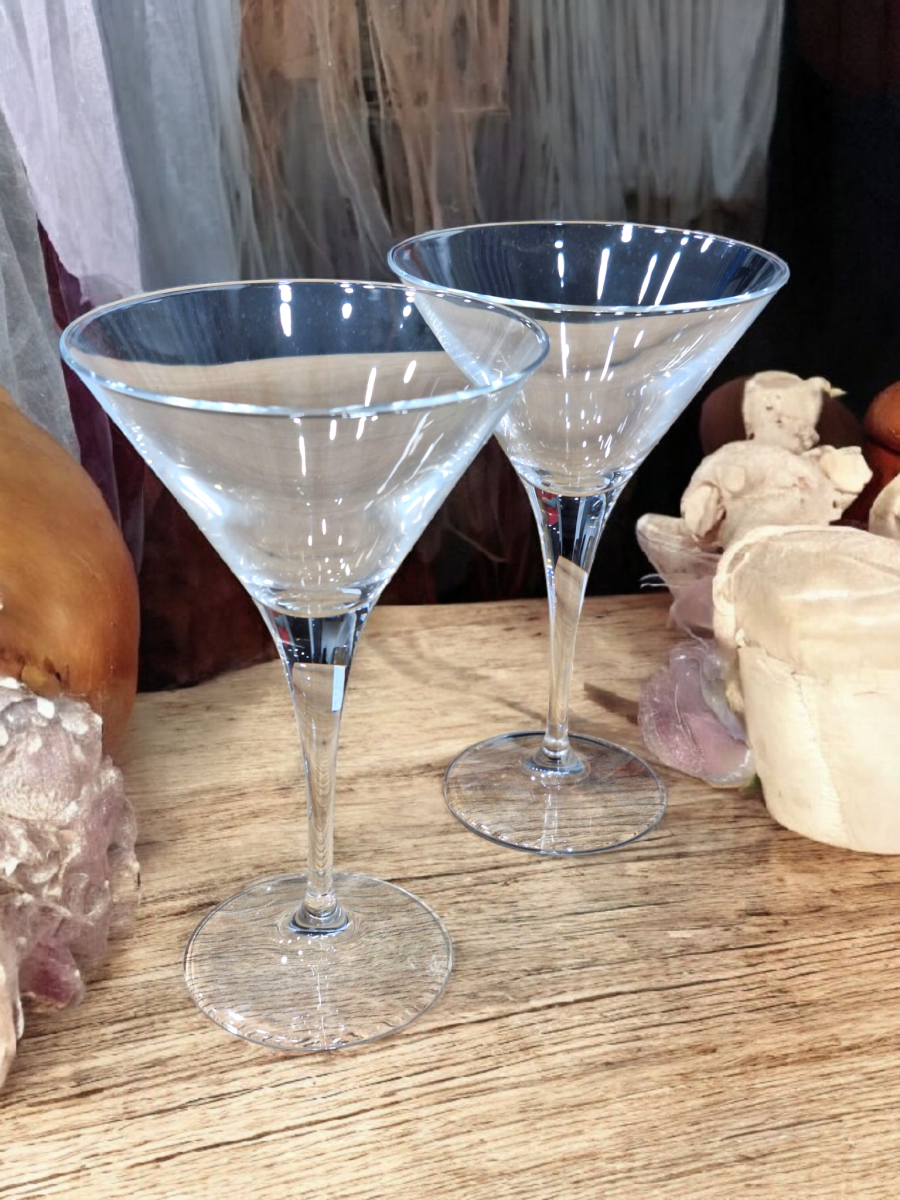 Čaše,martini,elegancija